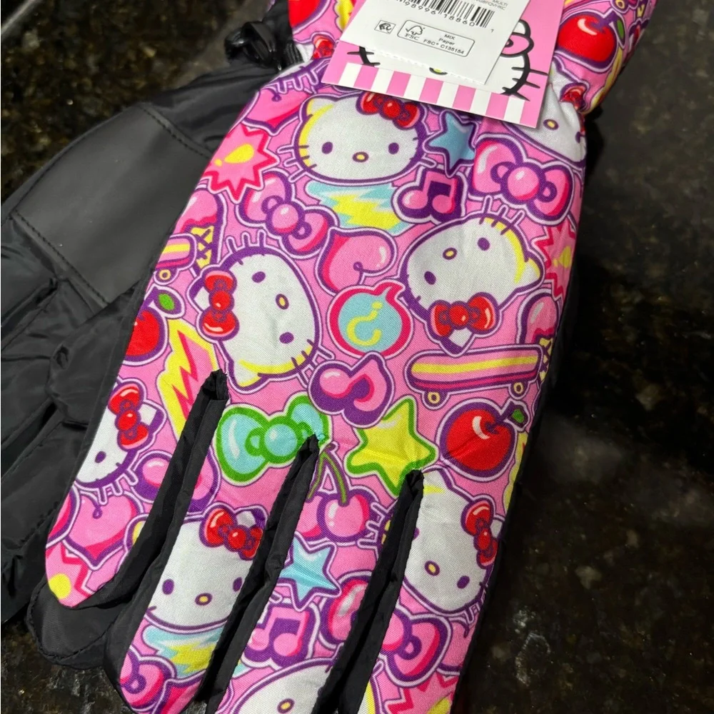 HELLO KITTY NWT Ski Gloves